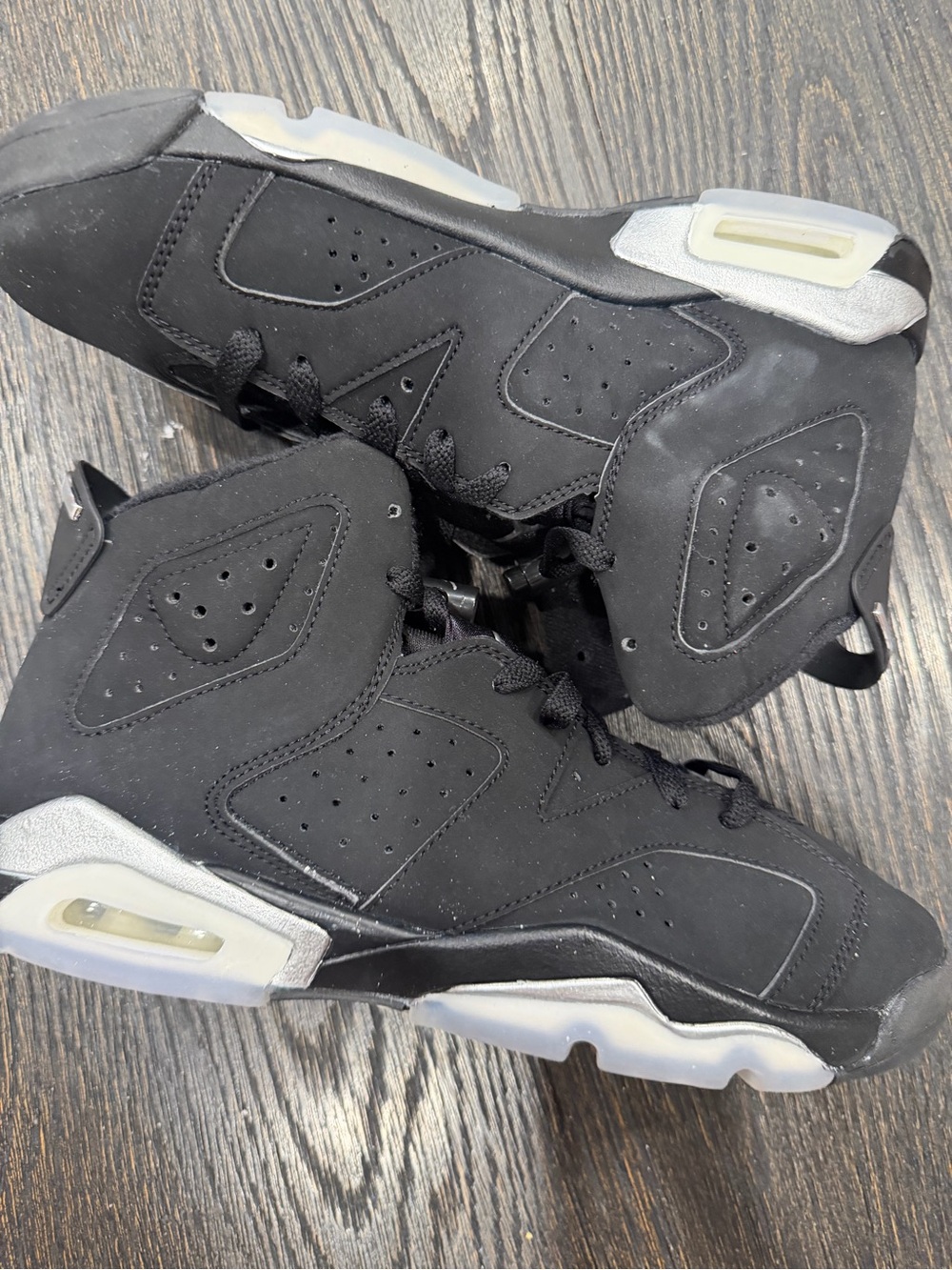 New Nike Air Jordan 6 Retro Mid Chrome Authentic Size 6Y Black OG 2022